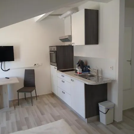 Air 41 * Kostnice